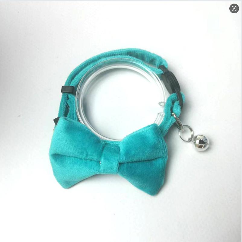 Beliebter neuer niedlicher Samt-Haustierhalsband-Schleifen-Glocken-Stil verstellbar mehrfarbig Katzen- und Hundezubehör