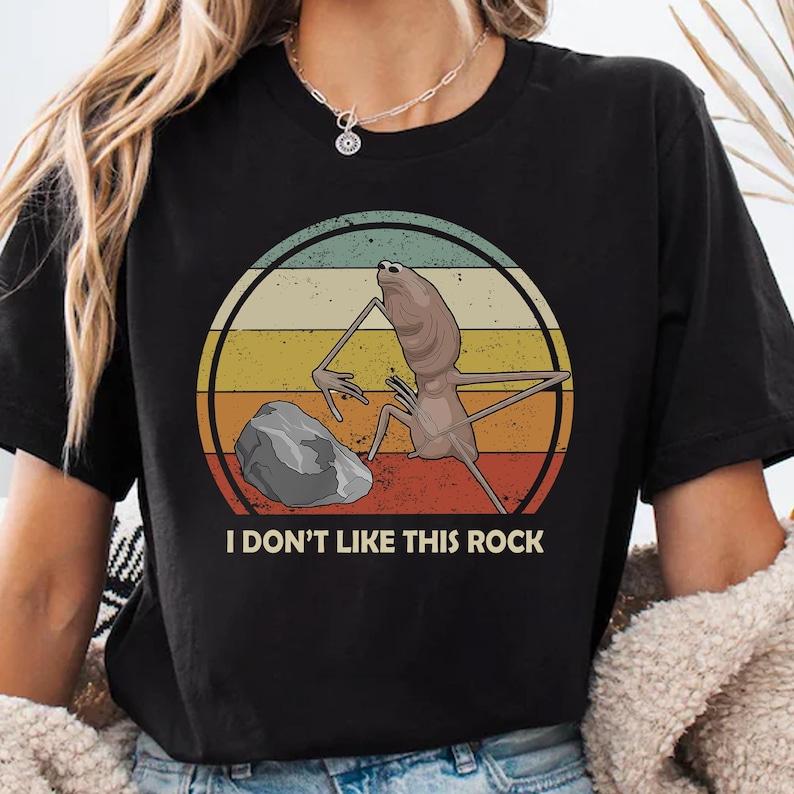 Marcus Worm Shirt I don't like this rock shirt Marcus Worm Meme T-shirt gave him a fun gift
