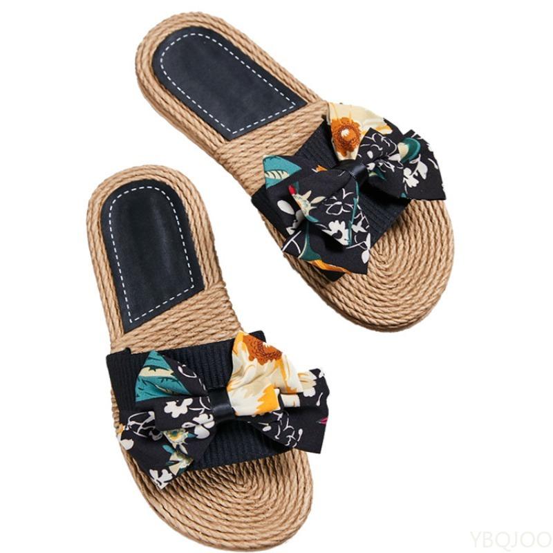 2026 new style versatile Flower Flat Heel Flip Flops Women Fashionable Non-Slip Wear-Resistant College Vacation Beach Slippers