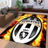 Juventus-Logo auf feurigem Hintergrund, geeignet als rutschfeste Matte für das Wohnzimmer- oder Schlafzimmer-Sofa