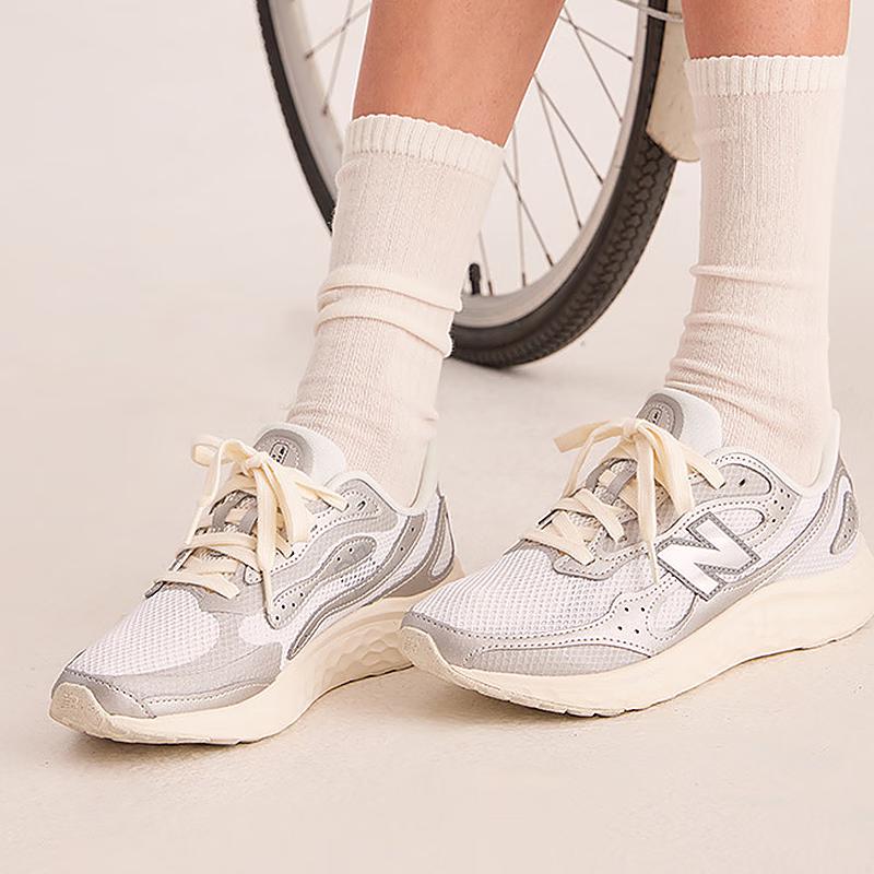 New Balance Women's Arishi v4 Running Shoes