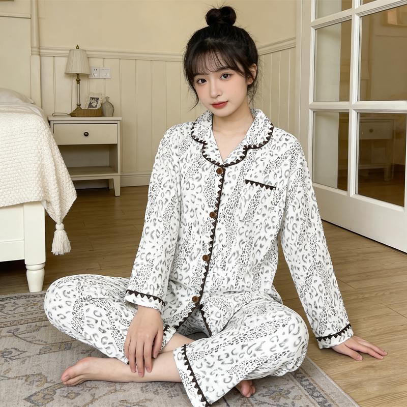 Cute Horse Print Kawaii Pajama Set for Women Spring Soft Fabric Comfort Plaid Loungewear 2 Piece Long Sleeve Top Pants Sleepwear