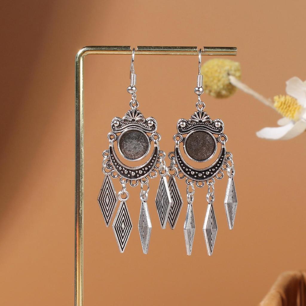 Retro Miao Silver Tassel Earrings: Ethnic Yunnan Long Dangle Women's Jewelry