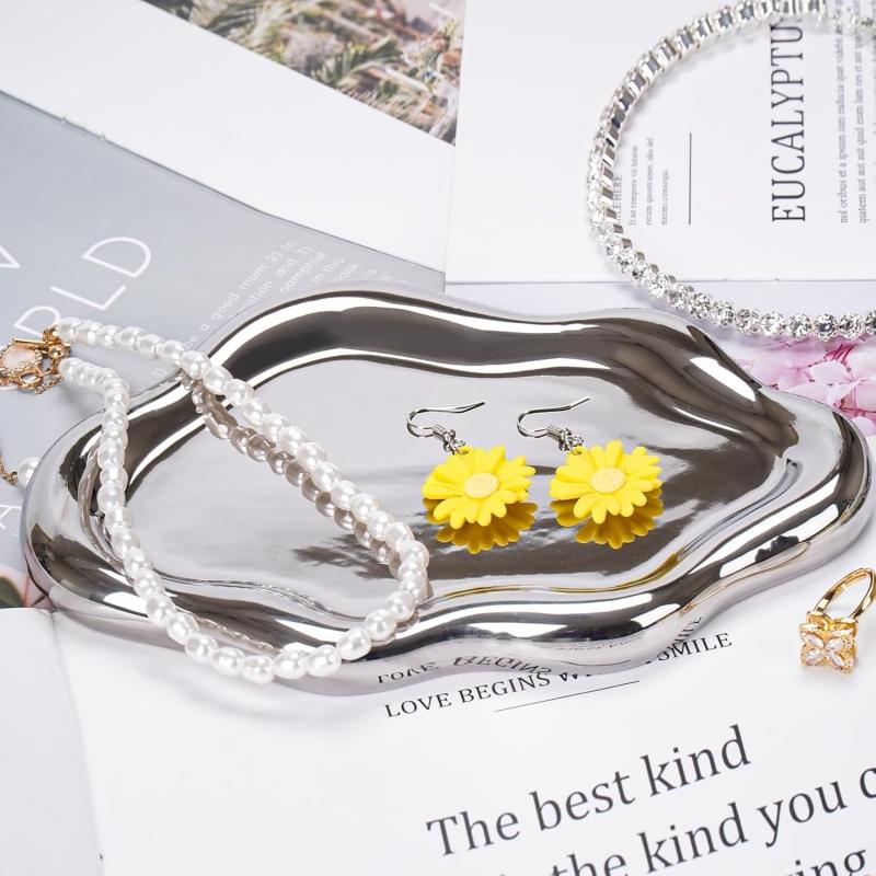 1pc Cloud Jewelry Aromatherapy Display Tray Light Luxury Entryway Key Storage Ornament Decorative Organizer for Home Decor