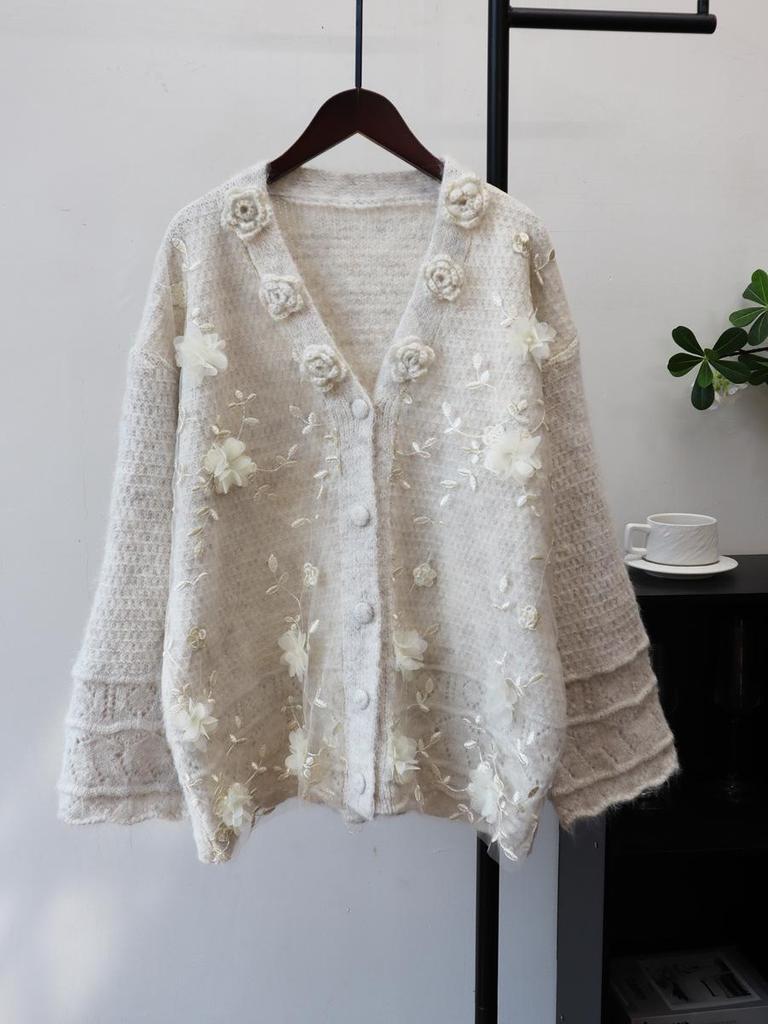 2025 A/W Korean Loose Patchwork Lace Knit Cardigan with 3D Floral Design for Women