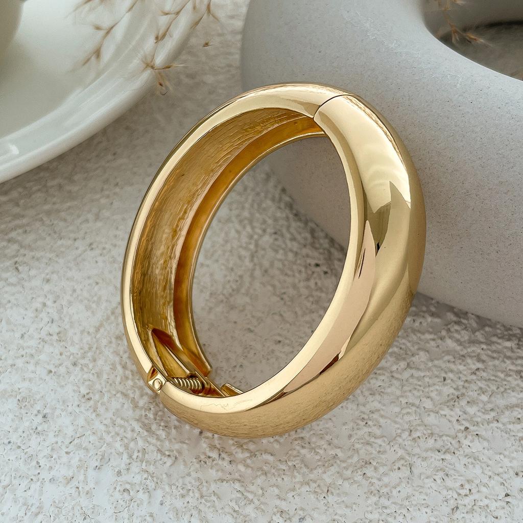Exaggerated Metal Smooth Thread Stacked Bracelet, Personalized Retro Geometric Hexagonal Mirror Bracelet