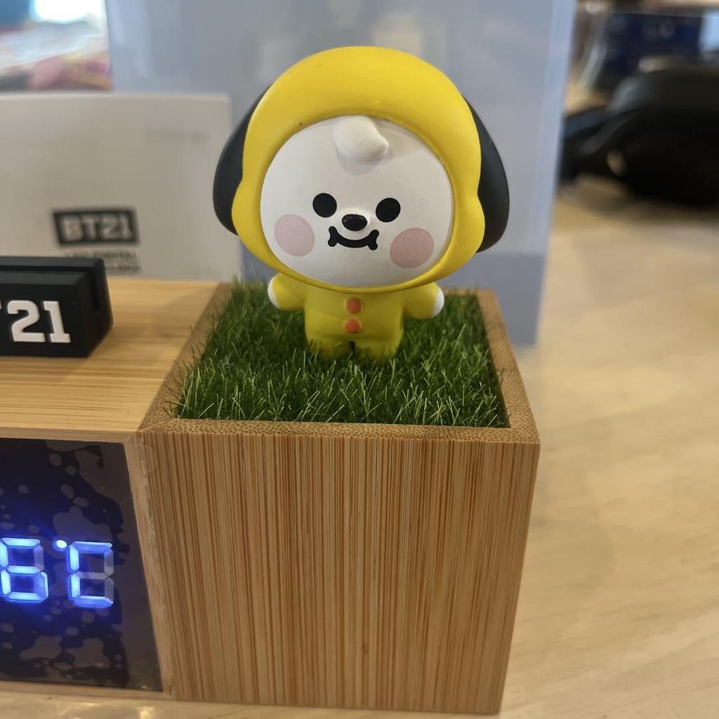 [USED] Not available in Japan, Korea official shop limited BT21 digital desk clock Chimmy