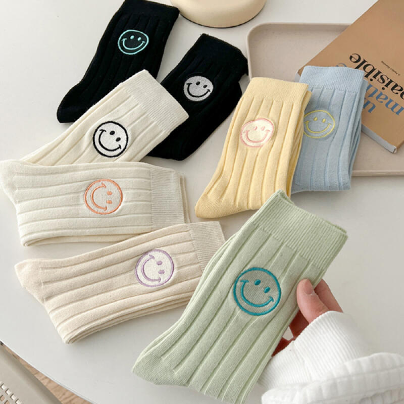 Lana Big Golji Smile Point Long Socks (5 Colors) black