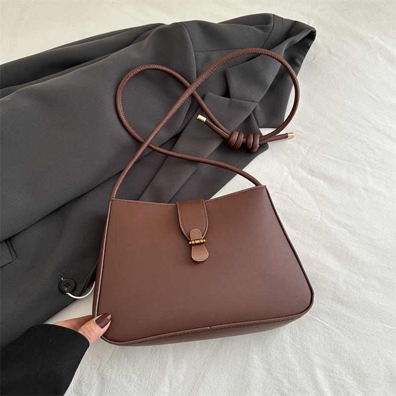 Niche retro underarm bag for women  new fashion small square bag versatile single shoulder messenger bag for women