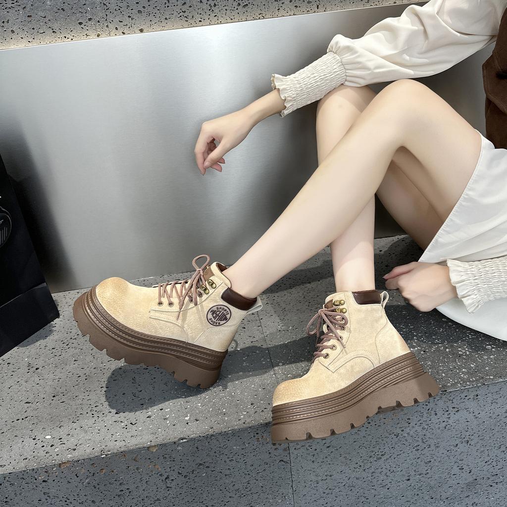 Leather platform Martin boots women's 2025 new autumn and winter retro British style big yellow boots short boots versatile lace-up single boots