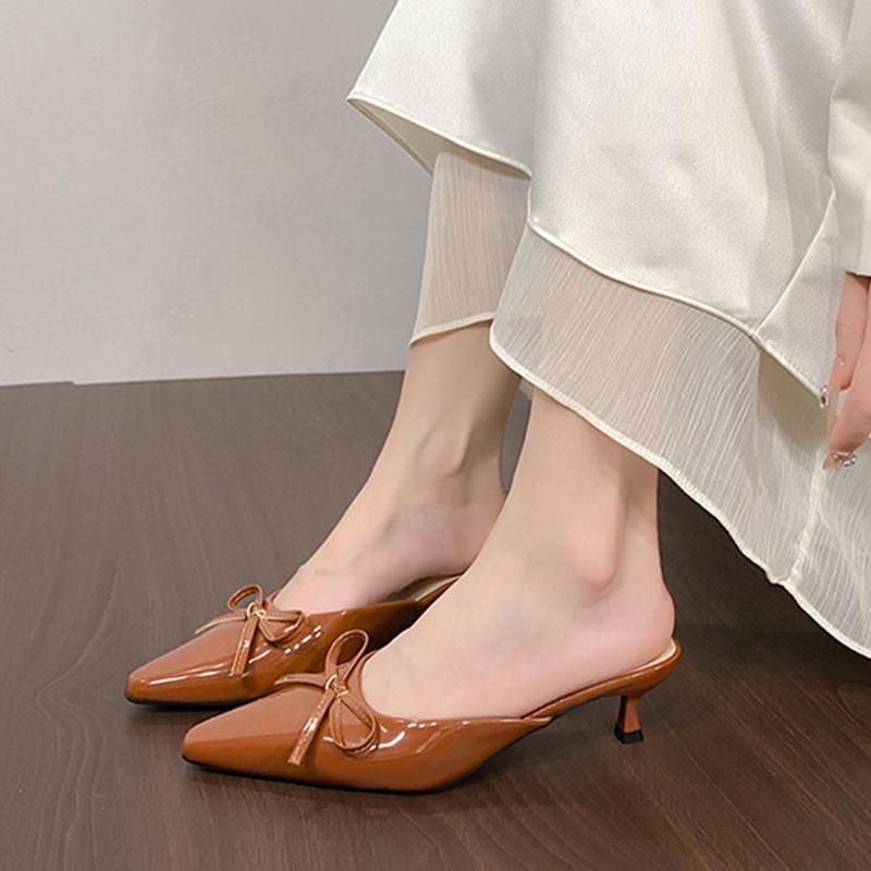 Fashion 2025 Summer Fashion Women Pointed Toe Slipper Nude White Square Low Heels Outsides Ladies Slides Casual Beach Mules Slides Shoes