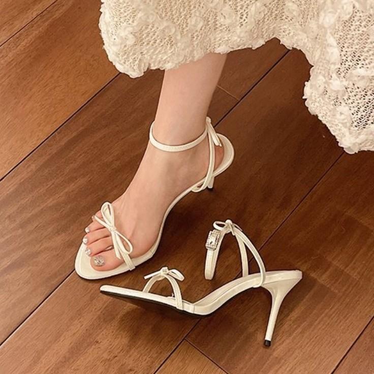 New versatile temperament stiletto sandals summer wear elegant bow open-toed high-heeled sandals women 35 чёрный 5868₽