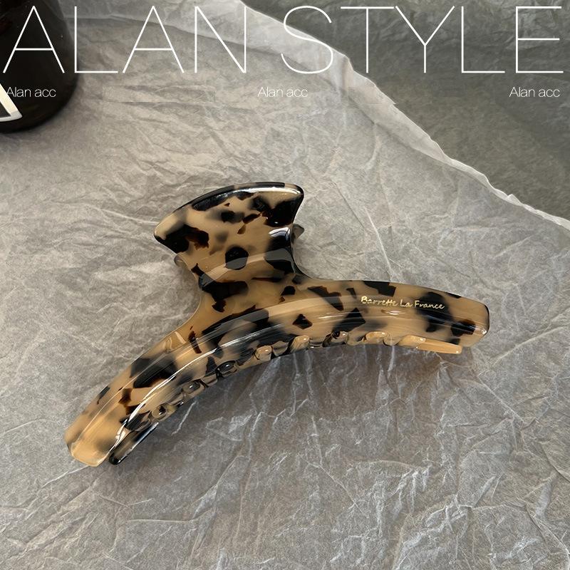 French Curved Hair Grabbing Leopard Print Grabbing Clip Shark Clip
