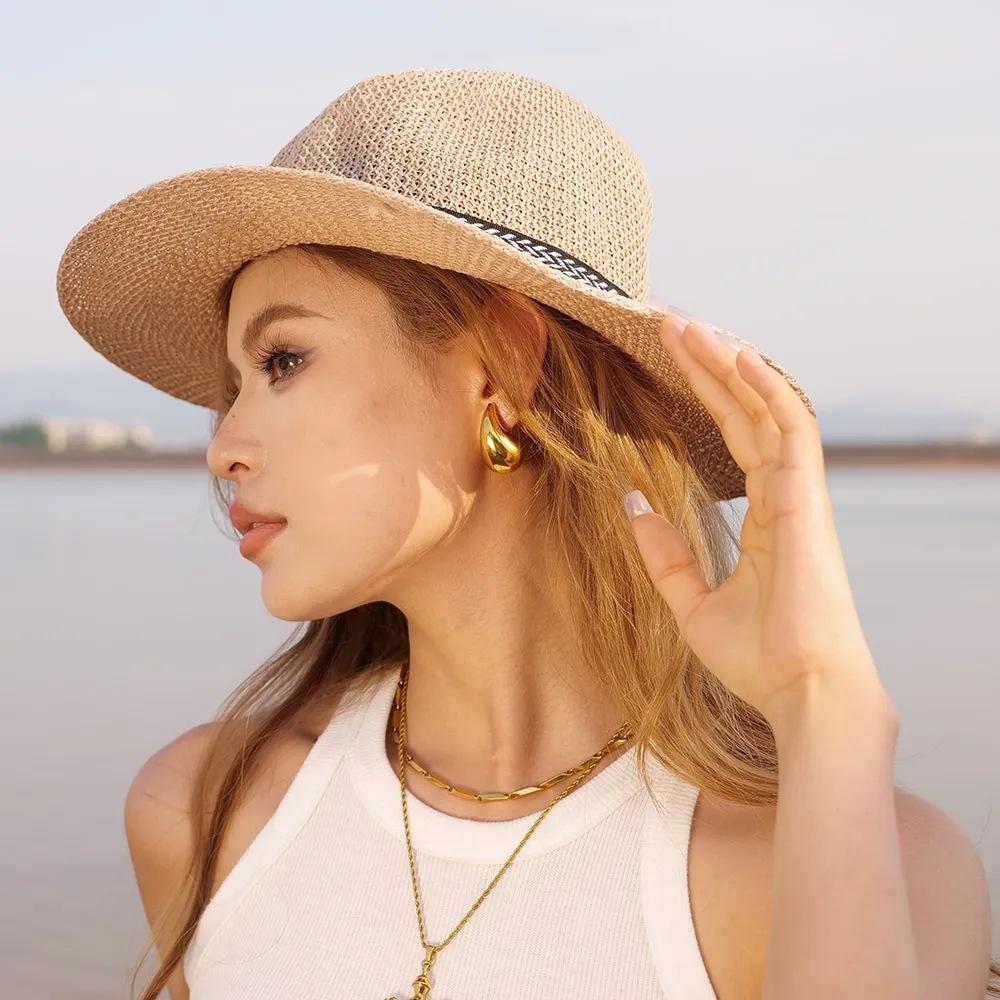 Gold Color Smooth Metal Chunky Hoop Earrings for Women Girls Fashion Punk C-Shaped Spiral Pattern Ear Buckle Lightweight Jewelry