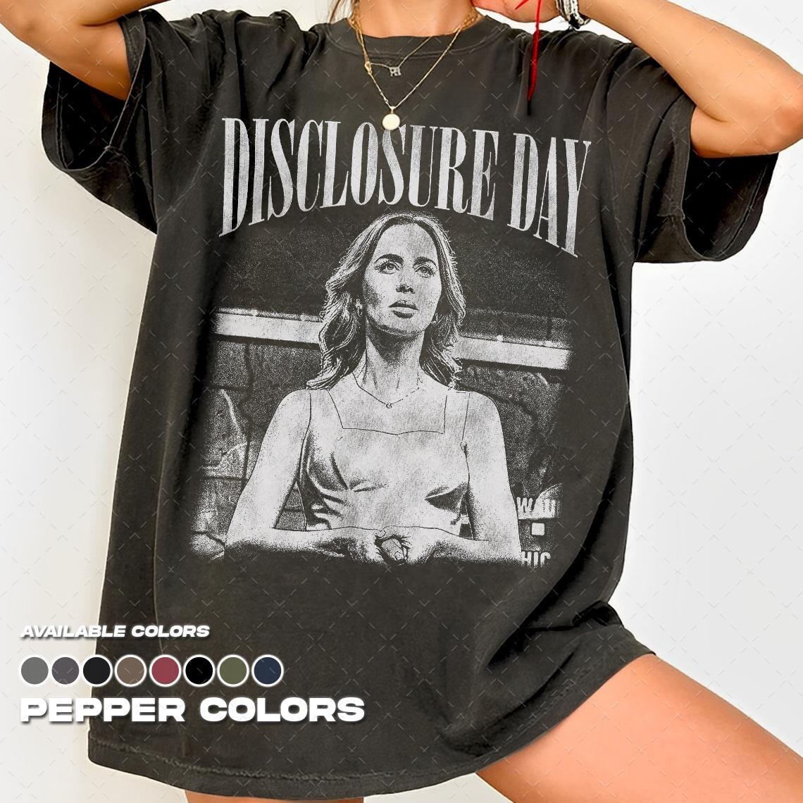 Disclosure Day 2026 Vintage Retro Movie Graphic T-Shirt S