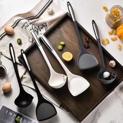 1PC Silicone Manico Lungo Zuppa di Olio Cucchiaio Separato Antiaderente Spatola da Cucina Utensili da Cucina Cottura Wok Spatola Cucchiaio da Minestra Utensili da Cucina