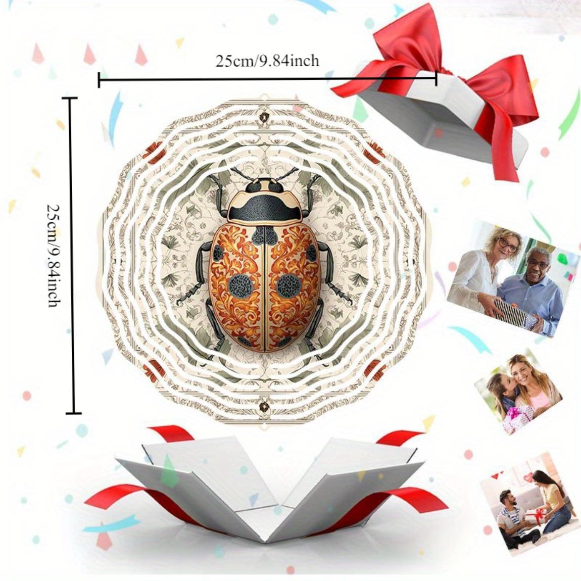 

Металлический ветряной спиннер на солнечной батарее - 25,4 см Божья коровка с семью звездами, садовый декор с цветочными мотивами и яркими цветами, изготовленный вручную уличный спиннер для патио 01A