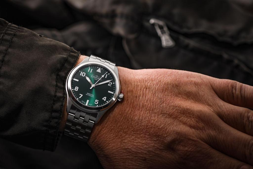 Davosa IWAWP Newton Pilot Auto Automatic Watch with Power Silver Reserve, 161.530.70, Men's,