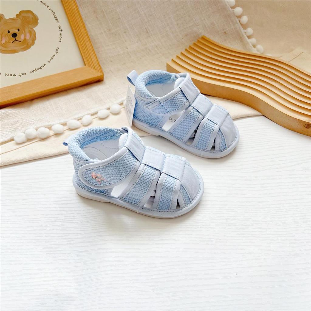 Weiche Sohle Baby Lauflernschuhe im Mori-Stil: Klett-Cartoon-Stoff-Sandalen für Jungen und Mädchen