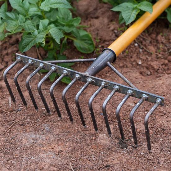 Steel Weeding Rake Detachable Gardening Hand Weeder Heavy-Duty Weeding Rake for Soil Loosening Raking Vegetable Field
