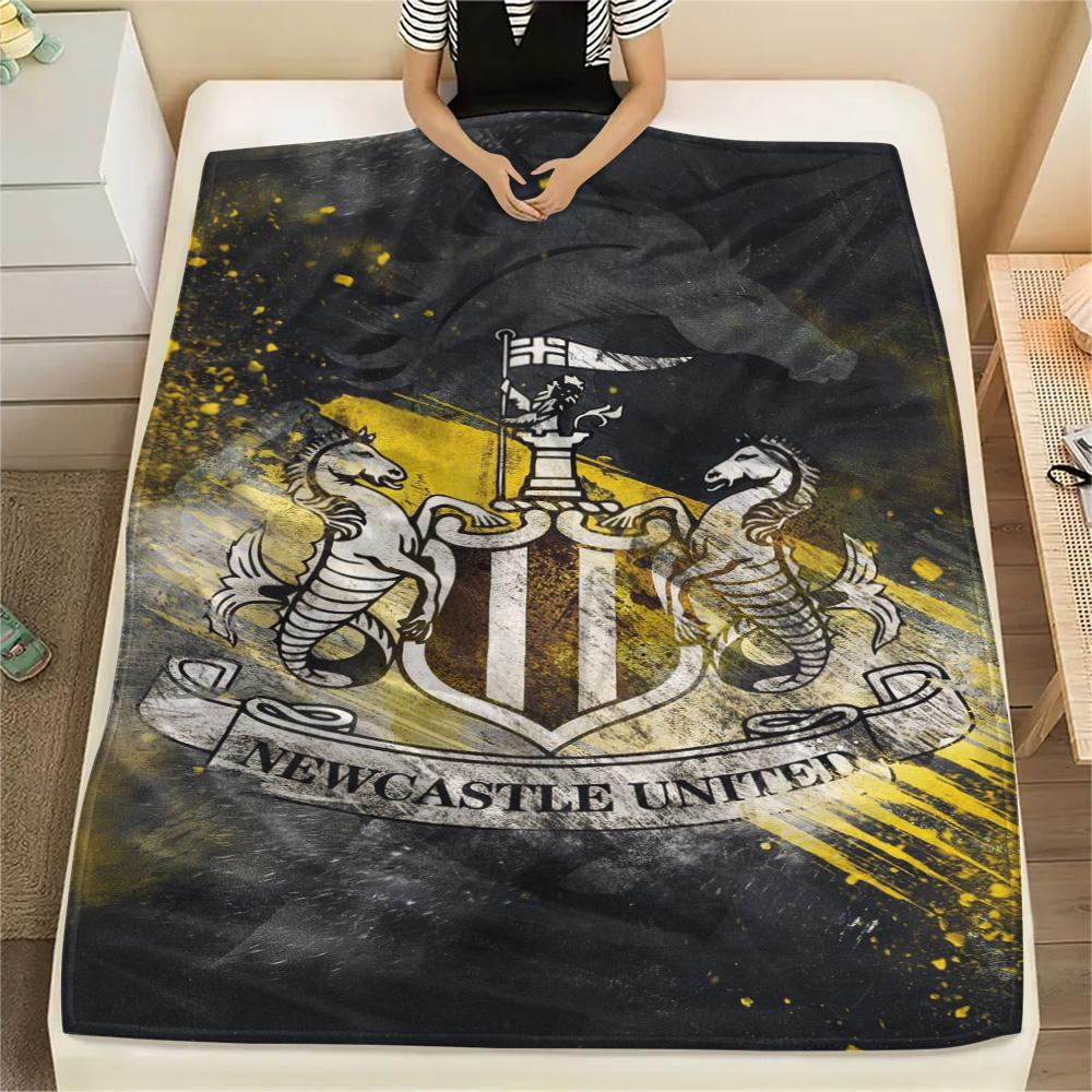 1Pc Newcastle United Print Flannel Blanket High Quality Warm Comfortable Cover for All Seasons Perfect for Gifts Home Decor