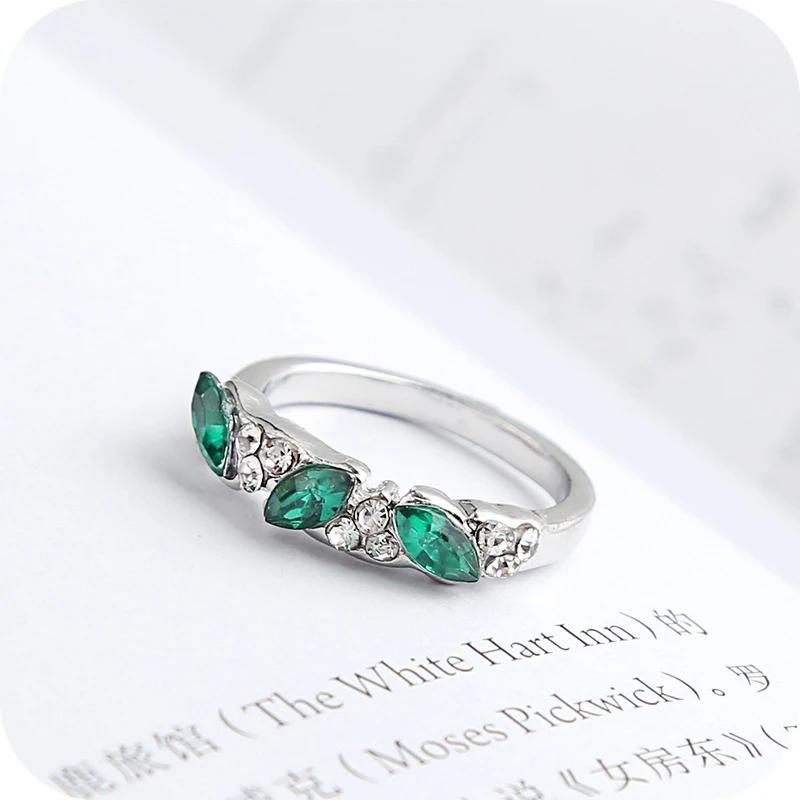 Created Emerald Rings for Women New Classic Jewelry Wedding Engagement Ring Rhinestone Fine Jewelry Gift Girls Stylish Chic Ring