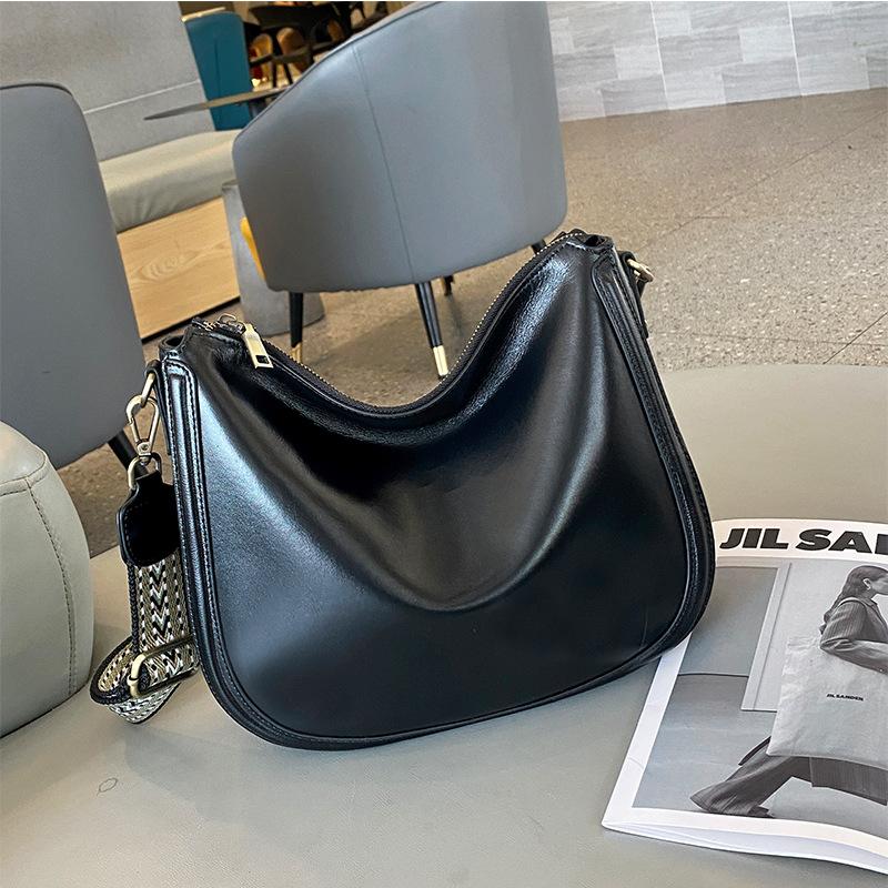 New Versatile Broadband High-capacity Crossbody Bag for Women's Niche Leather Shoulder Bag, Simple and Fashionable Cowhide Soft Bag