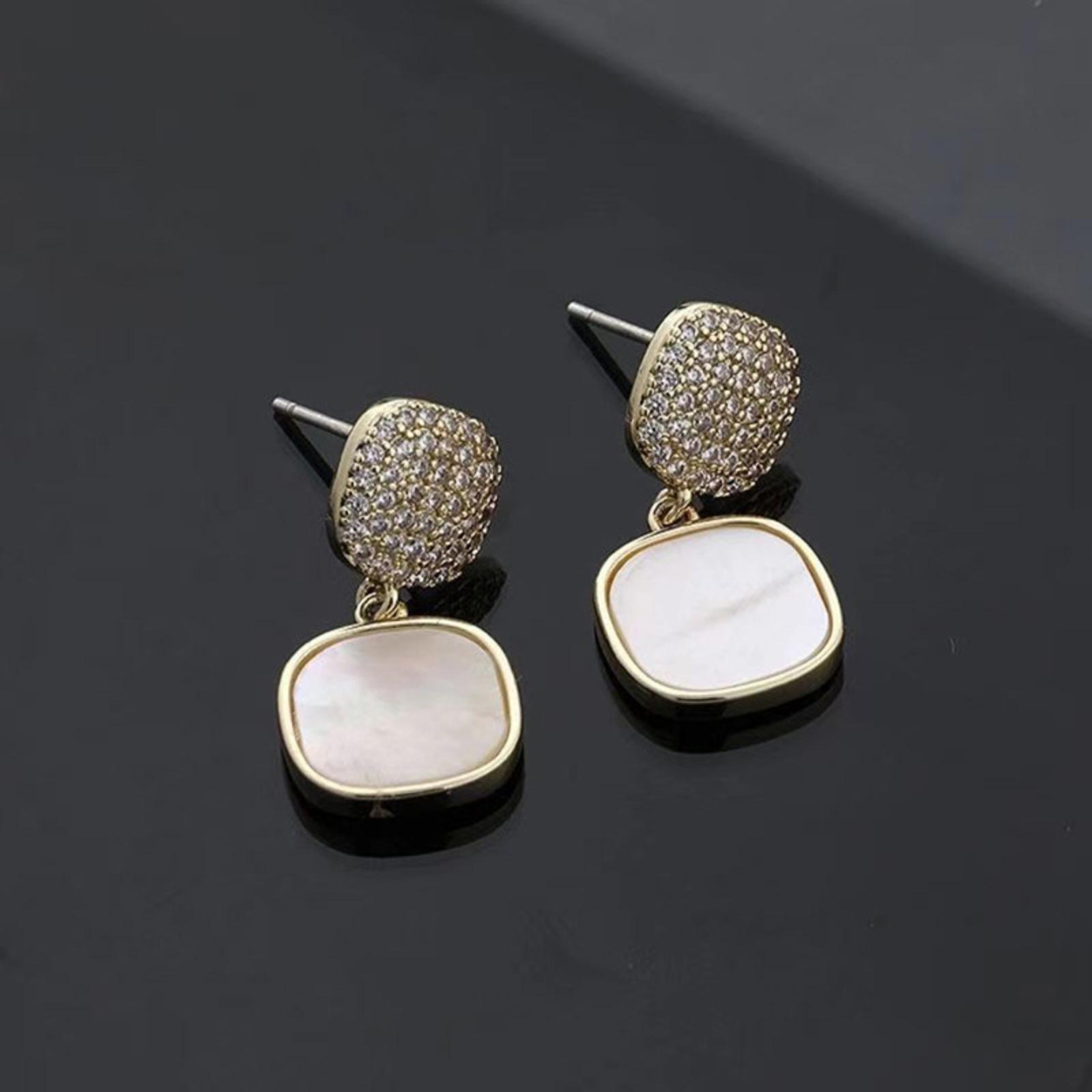 

Модний, Унікальний, Стримана розкіш, , І Ювелірні вироби високого класу; Ідеальний подарунок для друга. One Size