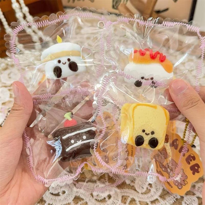 Comida de Simulação Fofa Torrada Hambúrgueres Bolo Brinquedo de Apertar Silicone Brinquedo para Alívio de Estresse Diversão Descompressão Brinquedo de Recuperação Lenta Chaveiro Presentes