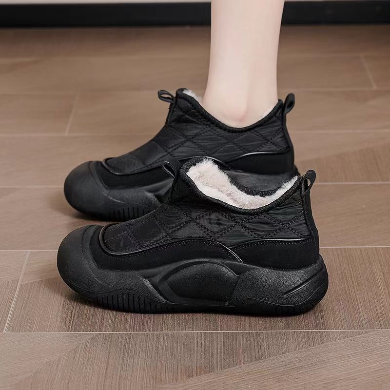 Short snow boots women's 2025 new winter Korean version fashion velvet warm boots platform cotton shoes mother work shoes