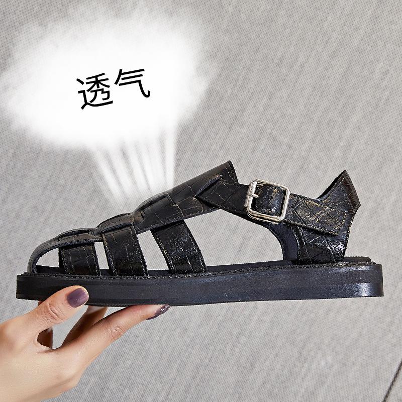 

Женские кожаные сандалии Baotou 2025 лето новые женские плоские римские сандалии женские повседневные плетеные модные женские туфли тренд 40 чёрный