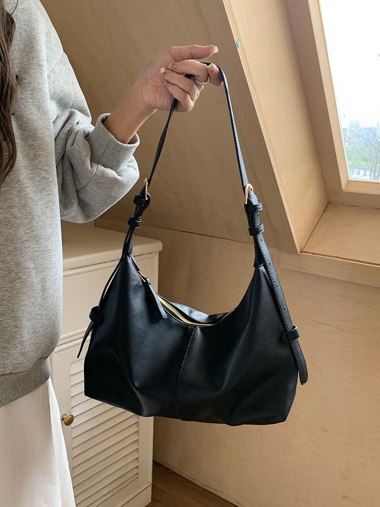 

Новая модная ПУ пилотная сумка женская универсальная повседневная высококачественная текстура для поездок на работу универсальная на плечо мессенджер чёрный