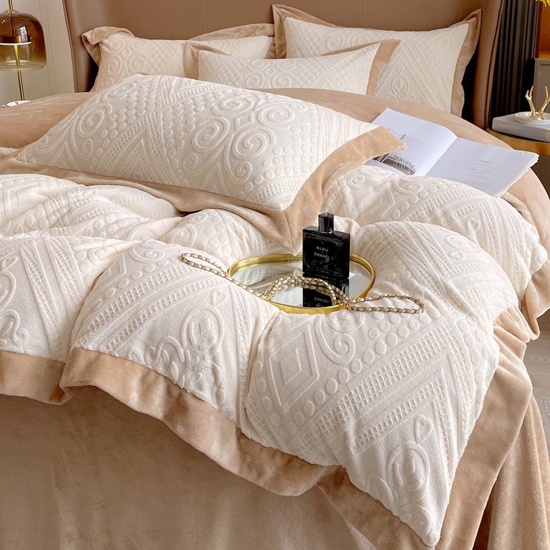 Matte Velvet 4-Piece Set: Non-Static, Solid Color, Wide-Edge Embroidery, Autumn/Winter Plus Velvet Fitted Sheet.