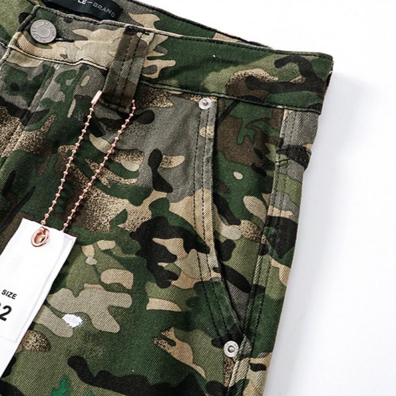 Pantaloncini di Jeans Streetwear Vintage Lavati e Usurati da Uomo - Vestibilità Slim con Fondo Svasato e Design Stampato