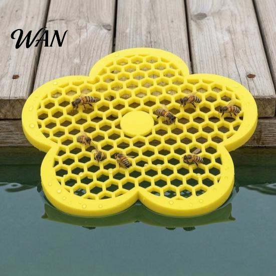 Outdoor Bee Drinking Platform Floating Island, Honeycomb Design Platform, Safe Waterer for Garden Float Bees Butterflies Cup Backyard Pollinators