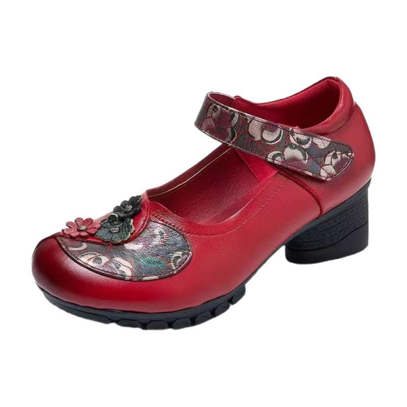 National retro new women's shoes middle-aged and elderly shallow mouth Velcro leather shoes soft sole comfortable mother square dance shoes