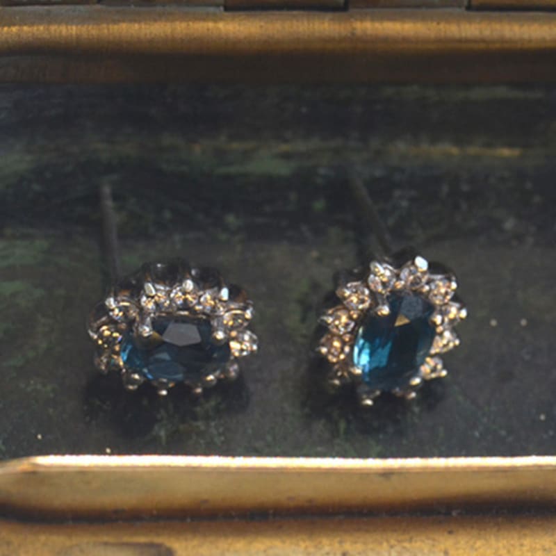 Martha auf dem Dachboden Diane e. LB Topas