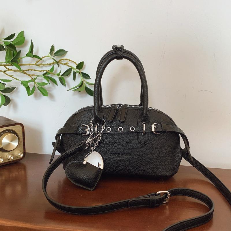 

Ручная переноска высококлассной сумки-ракушки женская весенне-летняя новая модная темпераментная трендовая одноплечевая простая сумка-мессенджер чёрный