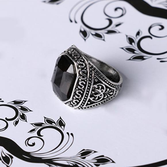Men's Women's Lover Vintage Carved Geometric Resin Alloy Party Jewelry Ring