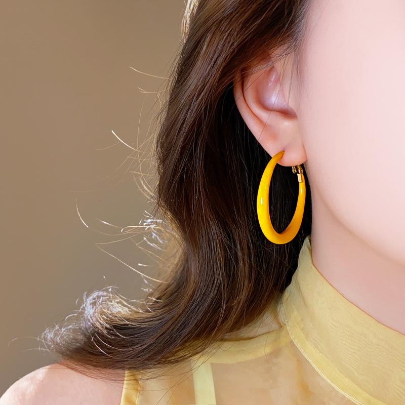 2025 Yellow Circle Light Luxury Stud Earrings: Unique High-End Design for Women