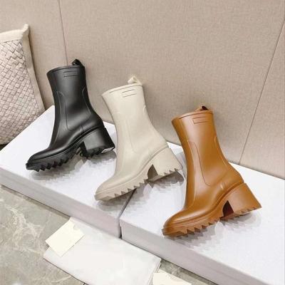 Square Feet Rain Boots For Women Chunky Heel Chunky Sole Ankle Boots Designer Chelsea Boots Ladies Rubber Boots Rain Shoes