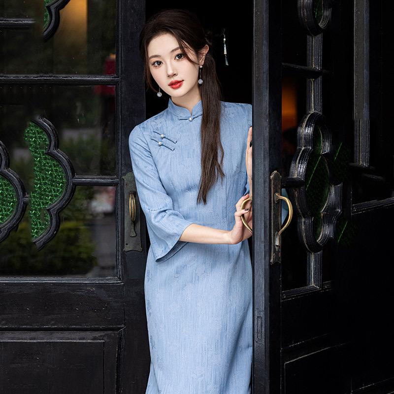 Blue national style new Chinese long autumn long-sleeved cheongsam improved young women's high-end sense retro slim spring and autumn