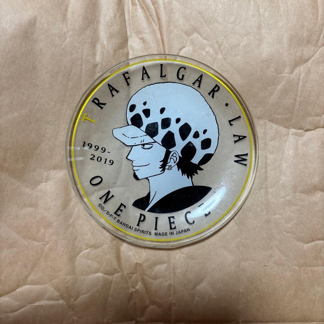 Used ONE PIECE Trafalgar Law Acrylic Badge