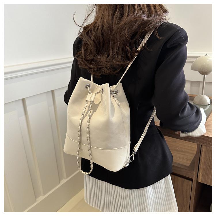 Women's Backpack 2025 New High-end Niche Versatile Chain Back Bag Shoulder Portable Bucket Bag Travel Bag