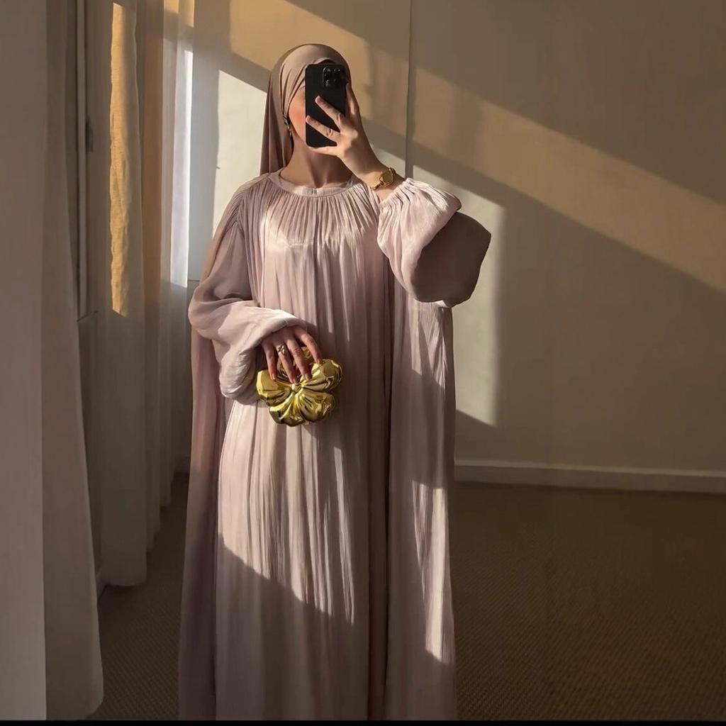 Middle East Arab Women's Year Spring New Fashion Temperament Mercerized Loose Bubble Sleeve Long Dress