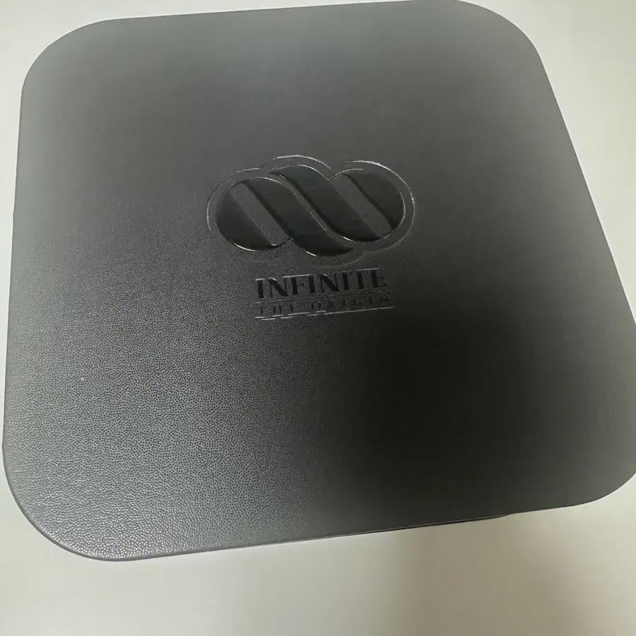 

Infinite Origine Limited Edition Album Silver Coin