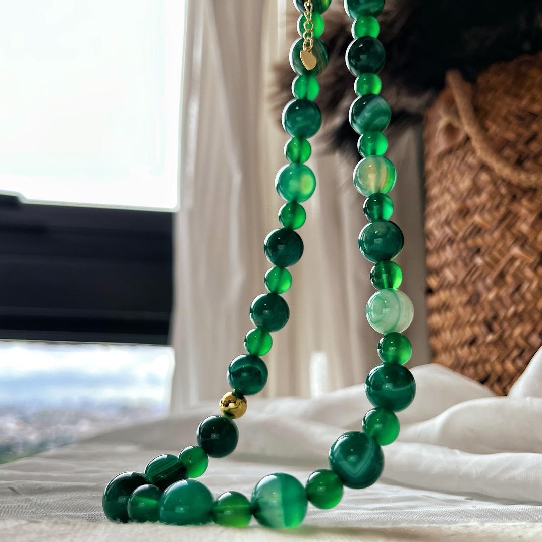 Retro Gypsy Natural Green Chalcedony Necklace Simple Green Agate Beaded Long Sweater Chain Women