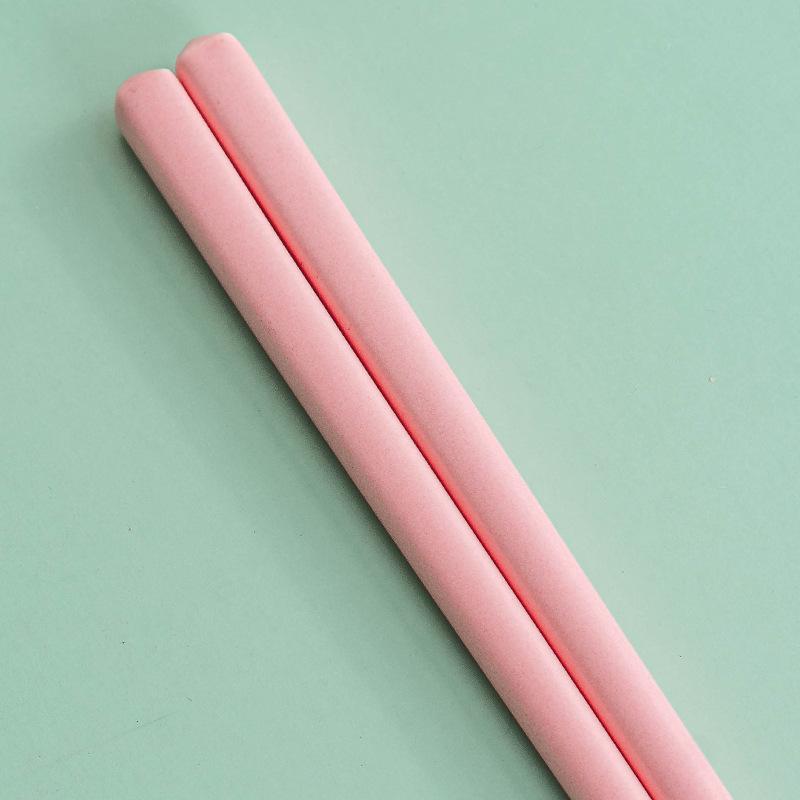 Nordic Style Underglaze Colored Ceramic Chopsticks - High Temperature Resistant & Mold Proof Porcelain. персиковый
