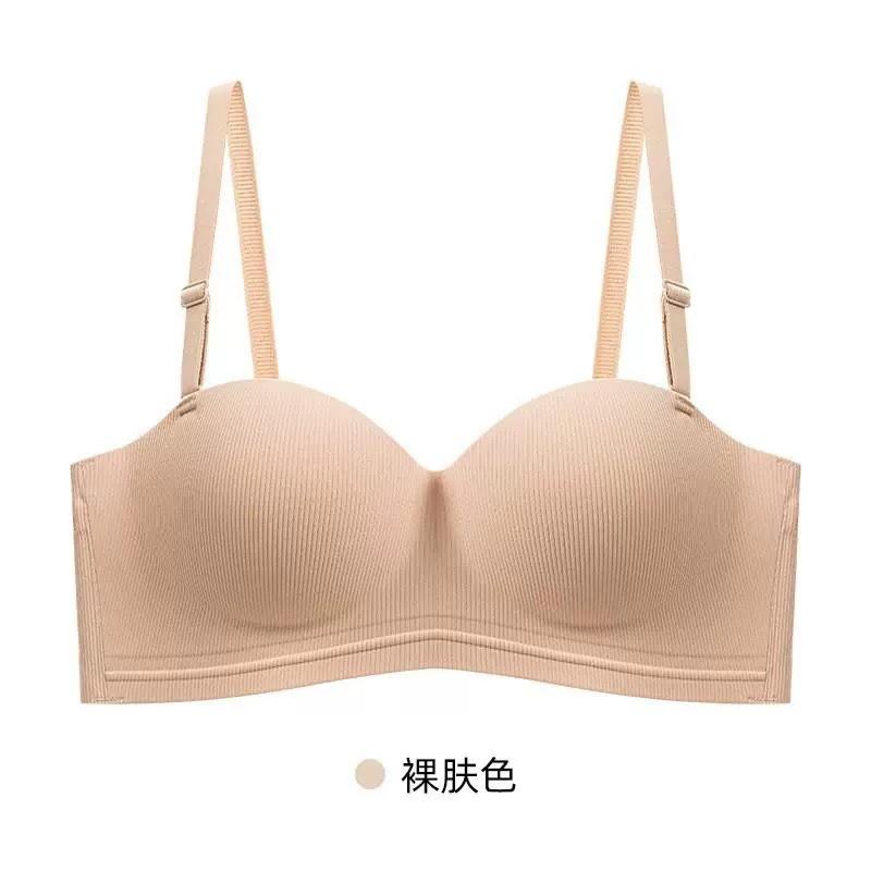 [Round chest] Small breasts gather and expand to show large underwear hanging neck invisible tube top strapless large breasts show small bra