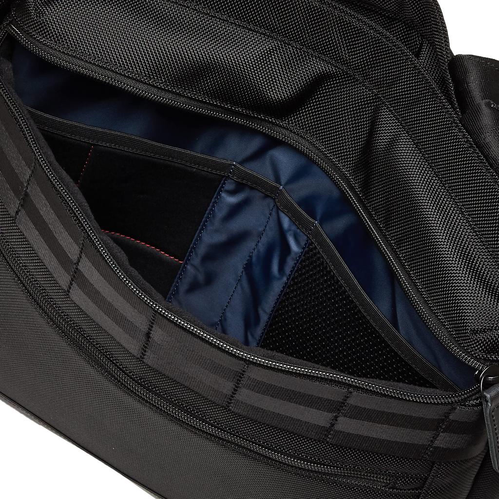 Beyond Business Large Water Mobile Twisted Black [IS Plus] Tote, Lightweight, Multifunctional, Capacity, Repellent, Storage, Carry-On, Nylon,